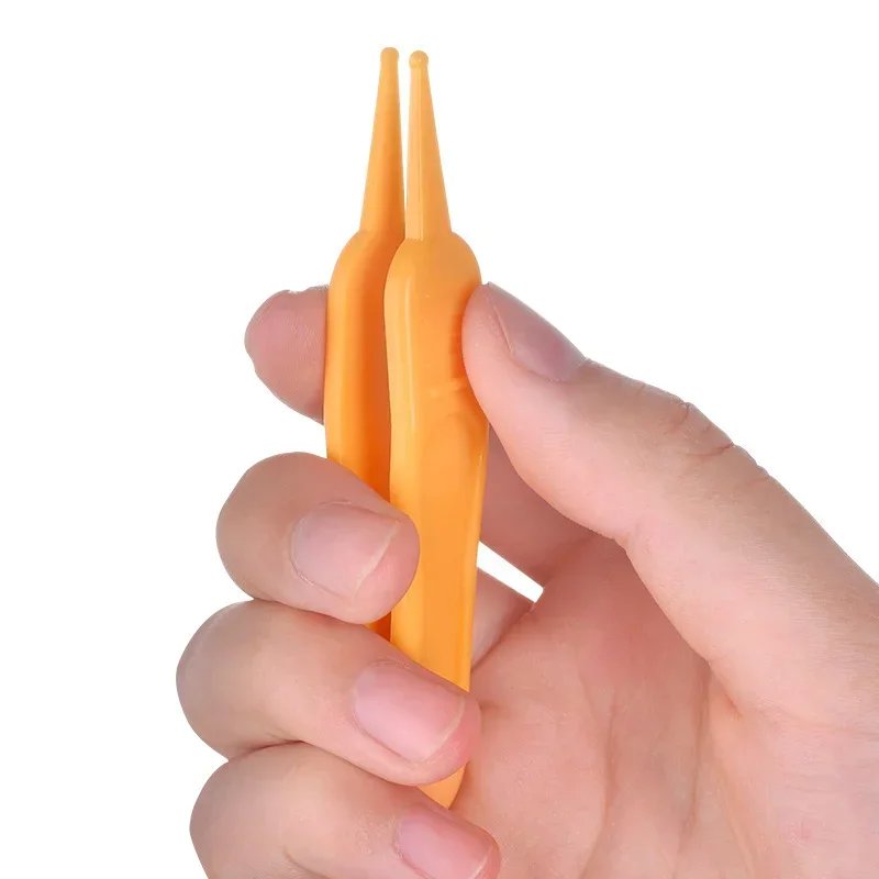 Baby Plastic Tweezers Nose Cle - Baby Nose Cleaner 评论和价格